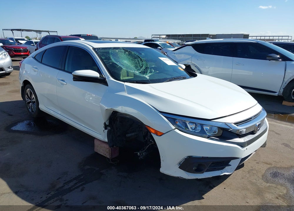 2018 HONDA CIVIC EX-L VIN: JHMFC1F71JX007817
