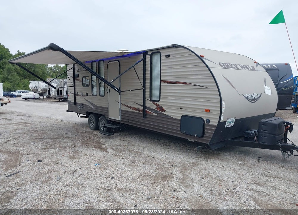 2017 CHEROKEE BY FOREST R GREY WOLF 24RK VIN: 4X4TCKZ24HK036904