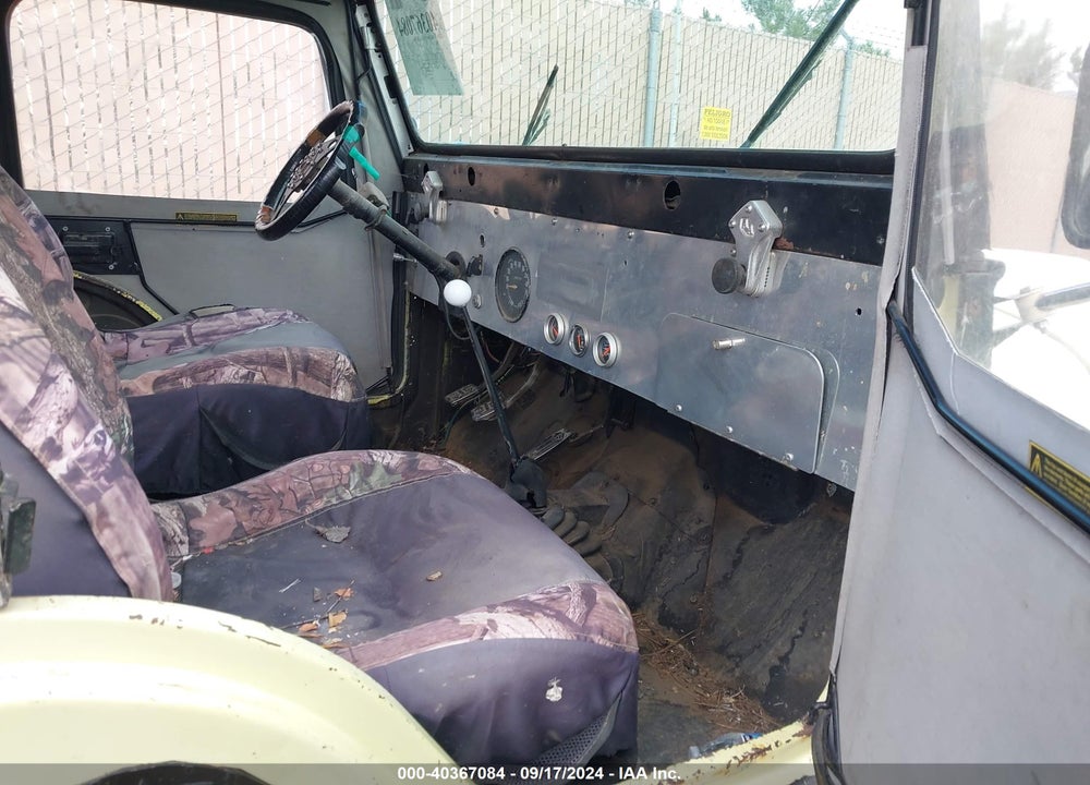 1972 WILLYS JEEP VIN: J2F835TE30632