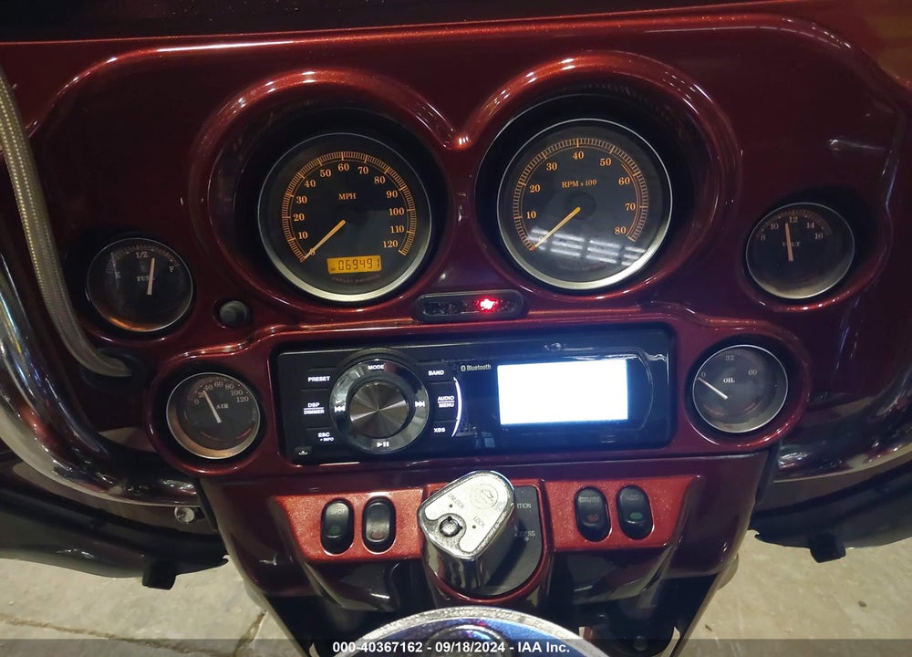 2009 HARLEY-DAVIDSON FLHTCU VIN: 1HD1FC4149Y641463