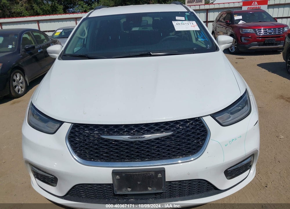 2022 CHRYSLER PACIFICA TOURING L VIN: 2C4RC1BG4NR235030