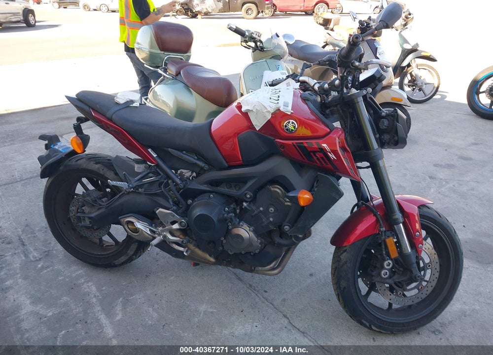 2017 YAMAHA FZ09 C VIN: JYARN53Y9HA000443