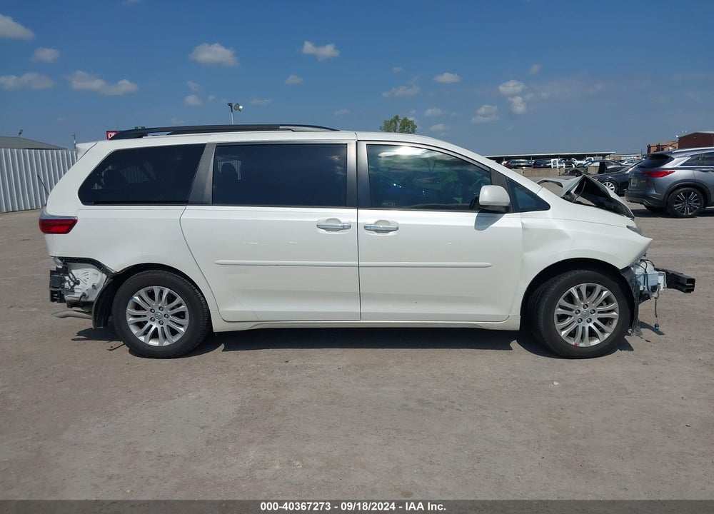 2017 TOYOTA SIENNA XLE 8 PASSENGER VIN: 5TDYZ3DCXHS883726