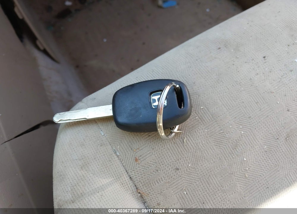 2004 HONDA ACCORD 2.4 EX VIN: 1HGCM56684A141877