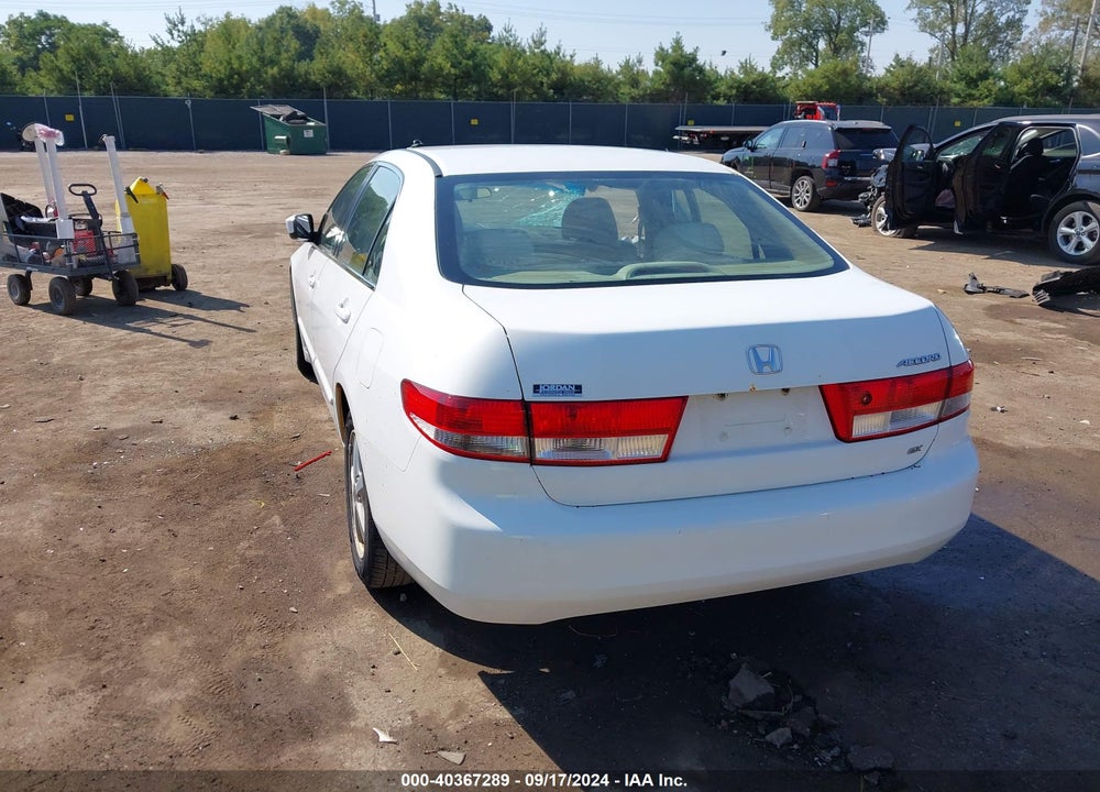 2004 HONDA ACCORD 2.4 EX VIN: 1HGCM56684A141877