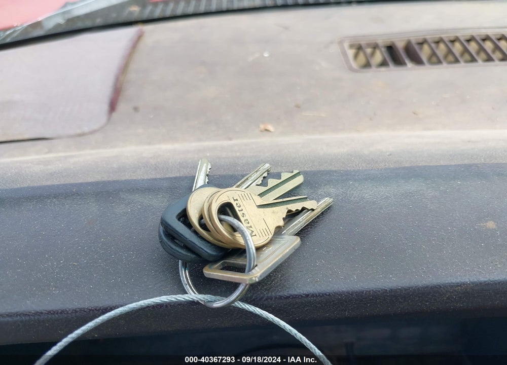 1988 CHEVROLET GMT-400 K1500 VIN: 1GCDK14K4JE125651