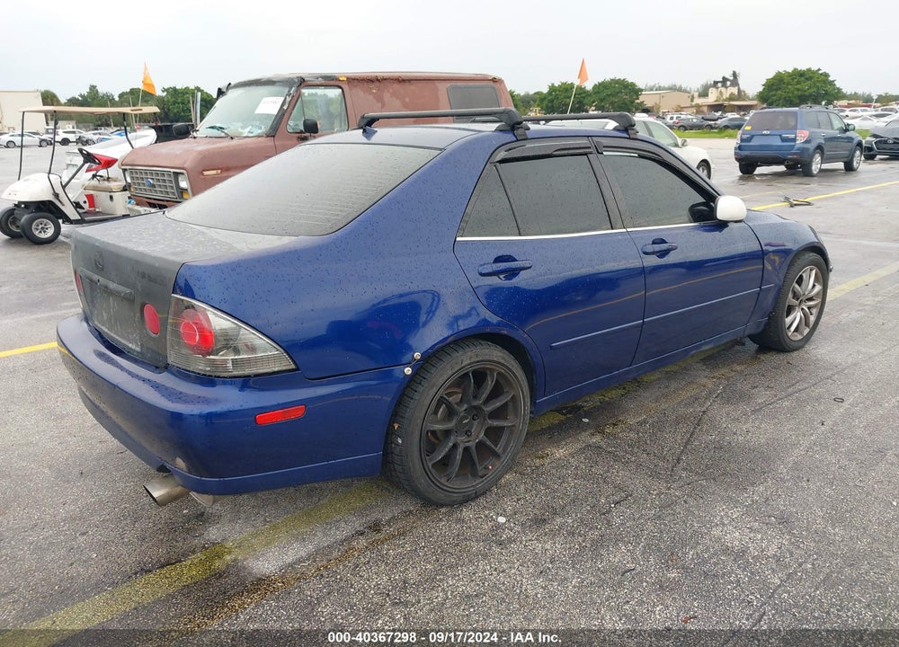 2001 LEXUS IS 300 VIN: JTHBD182710018147