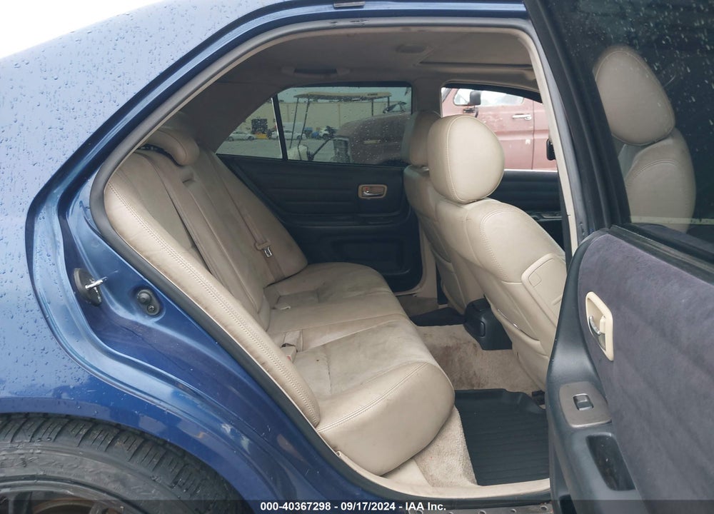 2001 LEXUS IS 300 VIN: JTHBD182710018147