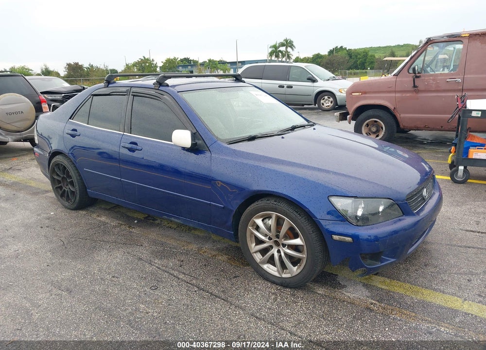 2001 LEXUS IS 300 VIN: JTHBD182710018147
