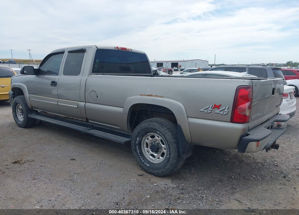 2003 CHEVROLET SILVERADO 2500HD LS VIN: 1GCHK29183E244698