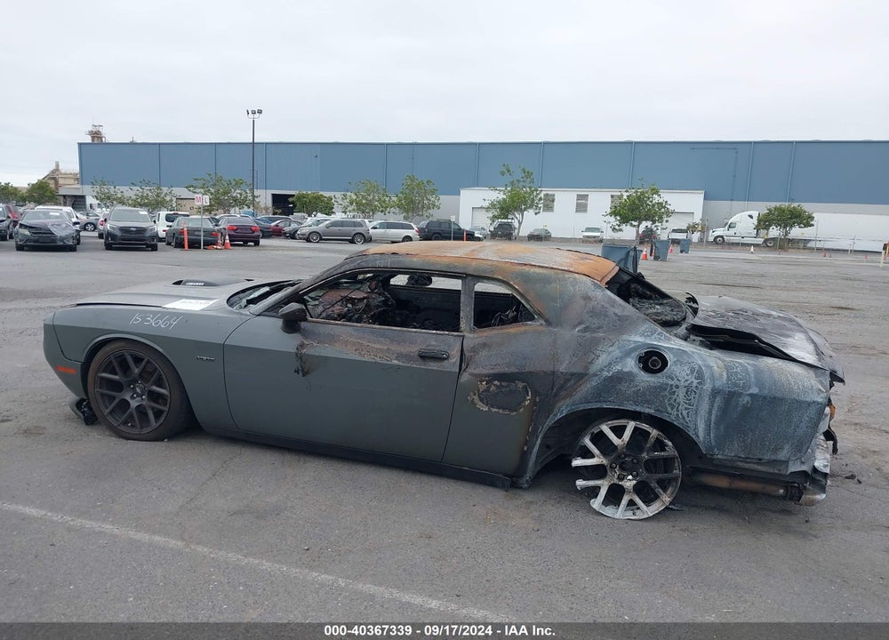2017 DODGE CHALLENGER R/T SHAKER VIN: 2C3CDZBTXHH663987