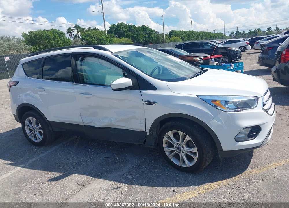 2018 FORD ESCAPE SE VIN: 1FMCU0GD4JUB82186