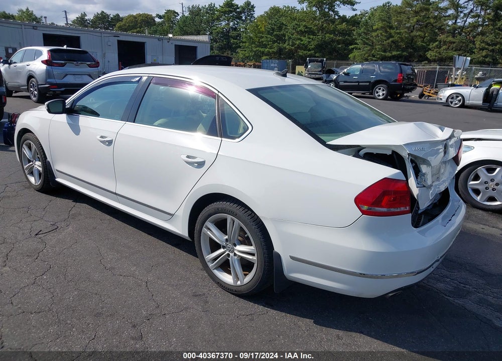2015 VOLKSWAGEN PASSAT 2.0L TDI SEL PREMIUM VIN: 1VWCV7A35FC089293