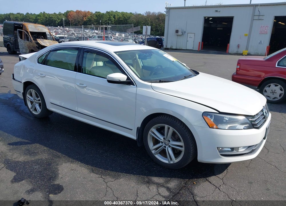 2015 VOLKSWAGEN PASSAT 2.0L TDI SEL PREMIUM VIN: 1VWCV7A35FC089293