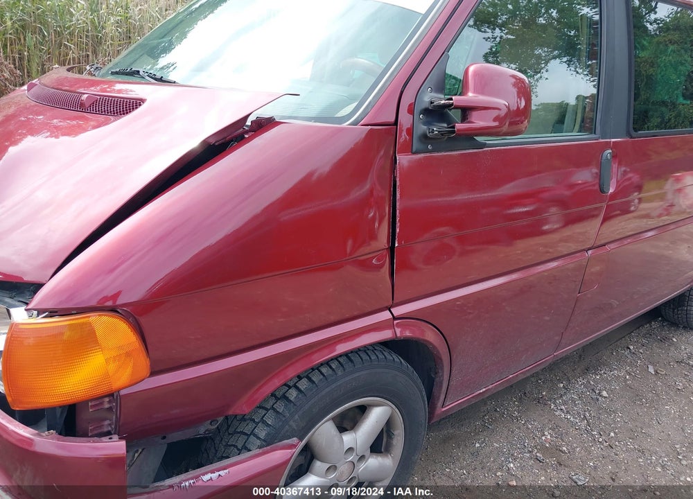 2002 VOLKSWAGEN EUROVAN GLS VIN: WV2KB47012H031974