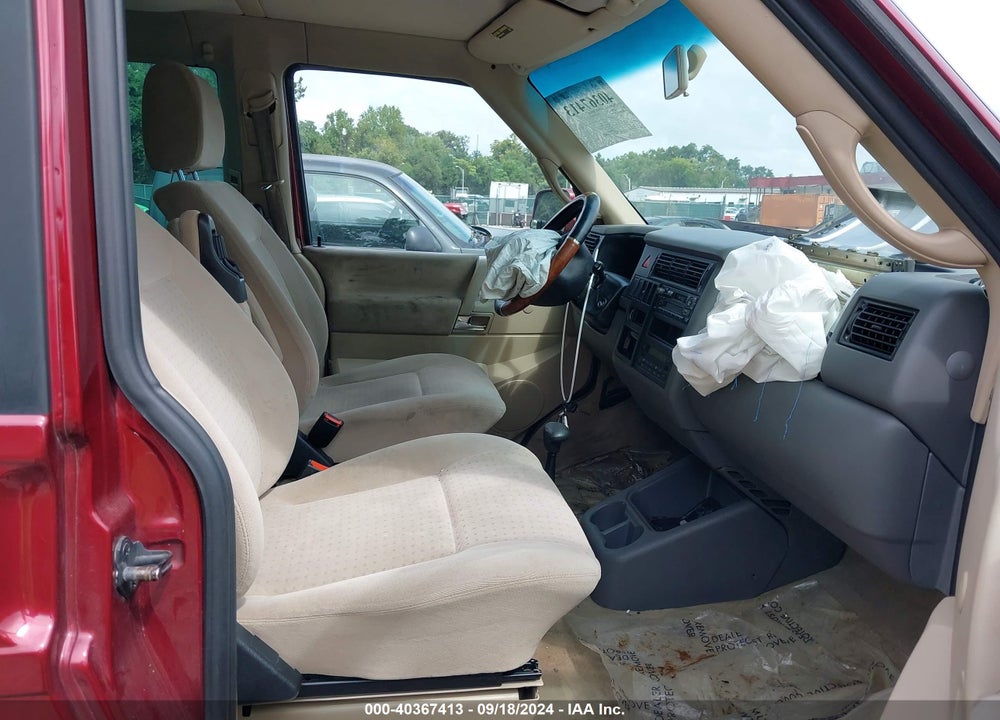 2002 VOLKSWAGEN EUROVAN GLS VIN: WV2KB47012H031974