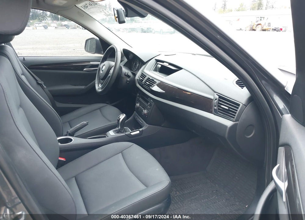2013 BMW X1 XDRIVE28I VIN: WBAVL1C59DVR91537