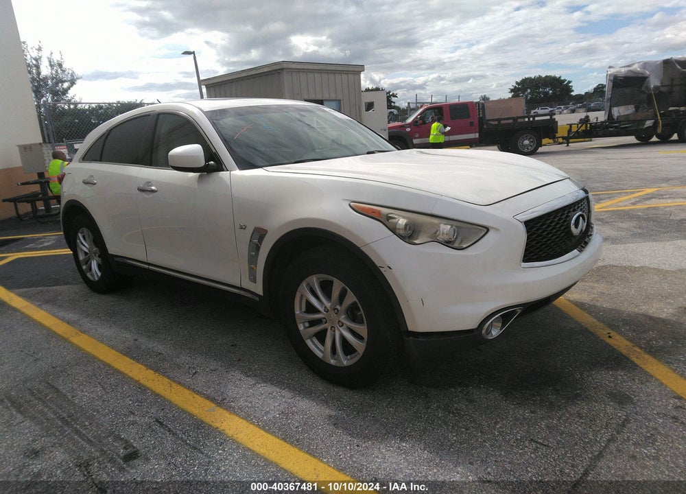 2017 INFINITI QX70 VIN: JN8CS1MU9HM143032