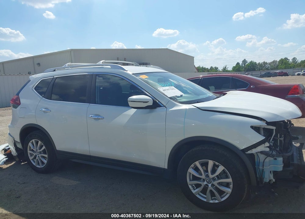 2018 NISSAN ROGUE SV VIN: KNMAT2MV8JP527662