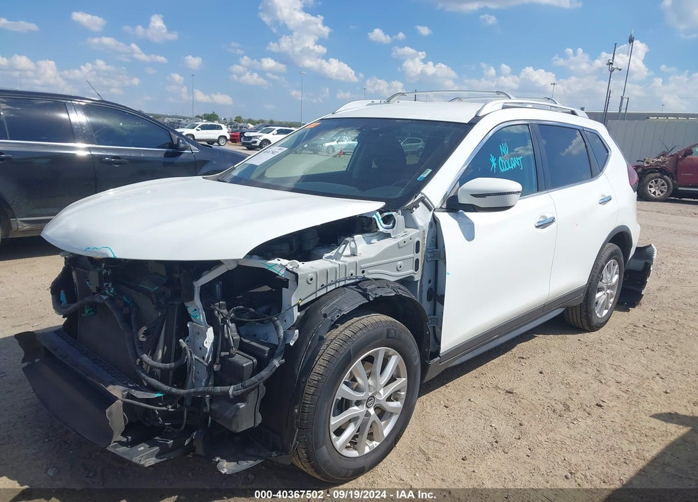 2018 NISSAN ROGUE SV VIN: KNMAT2MV8JP527662