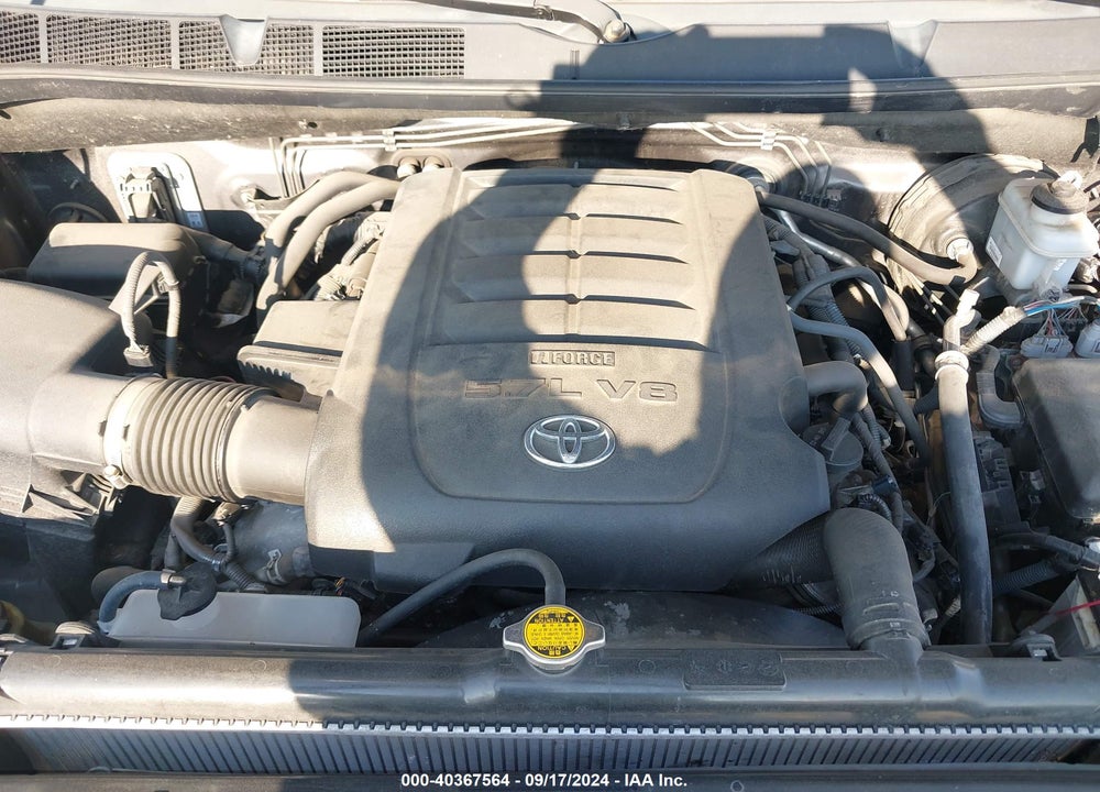 2014 TOYOTA TUNDRA SR5 5.7L V8 VIN: 5TFDW5F1XEX350795
