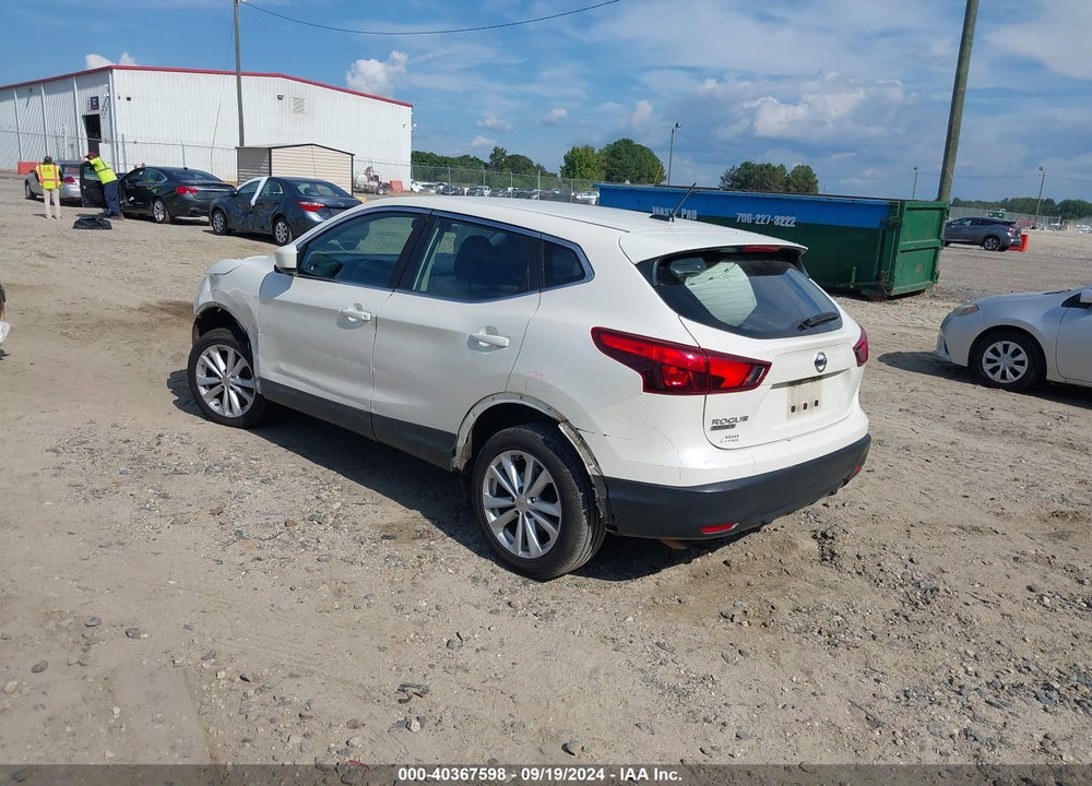 2017 NISSAN ROGUE SPORT S VIN: JN1BJ1CP4HW010739
