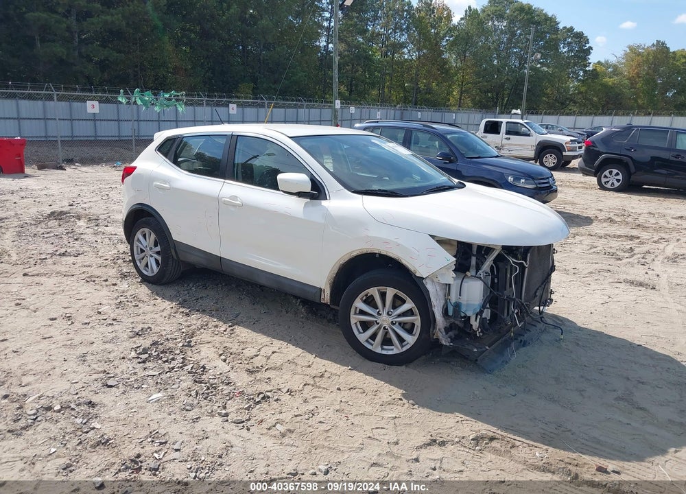 2017 NISSAN ROGUE SPORT S VIN: JN1BJ1CP4HW010739