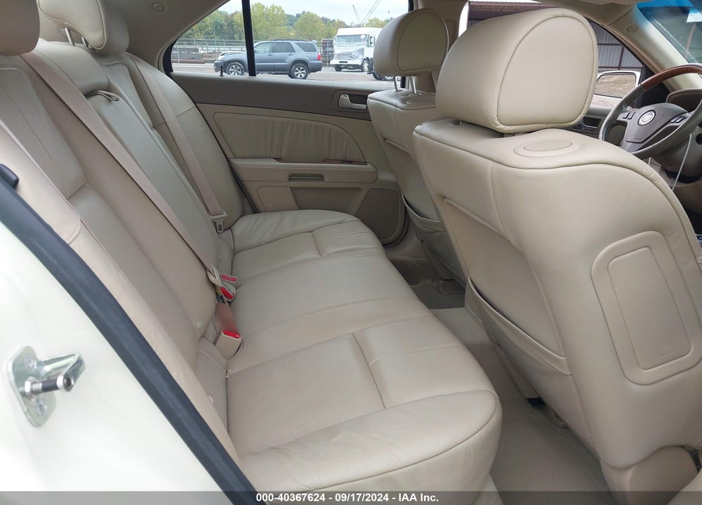 2005 CADILLAC STS V8 VIN: 1G6DC67A550205530