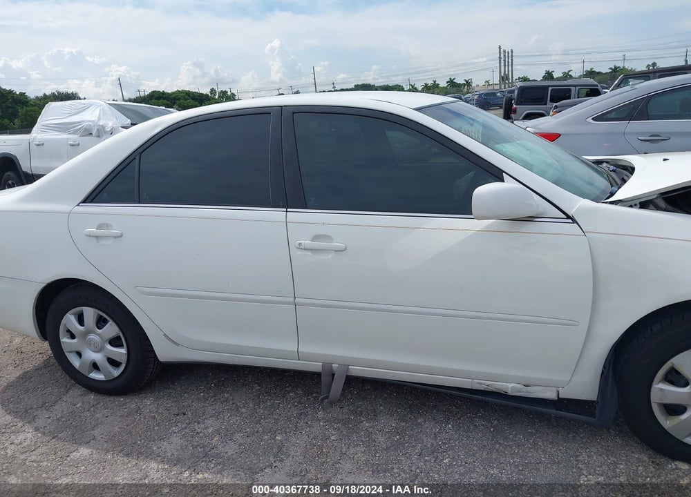 2004 TOYOTA CAMRY LE VIN: 4T1BE32KX4U278893