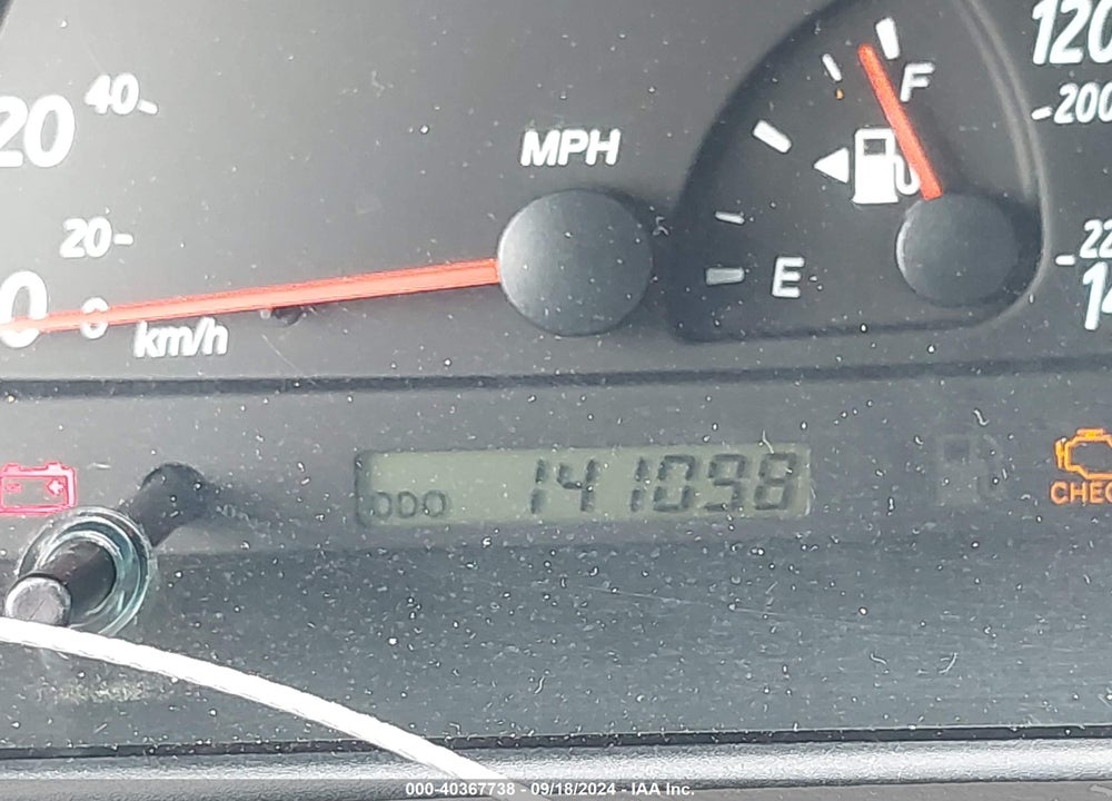 2004 TOYOTA CAMRY LE VIN: 4T1BE32KX4U278893