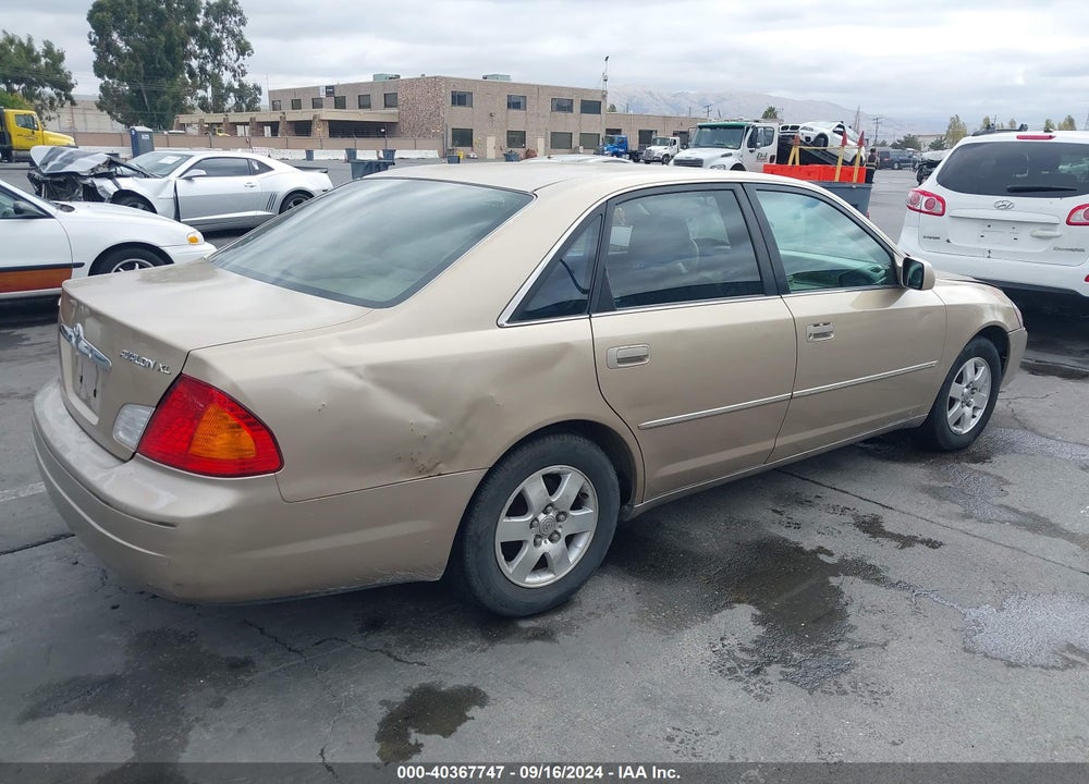 2001 TOYOTA AVALON XL VIN: 4T1BF28B51U144092