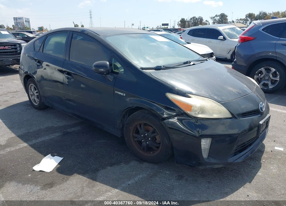 2013 TOYOTA PRIUS THREE VIN: JTDKN3DU2D5563505