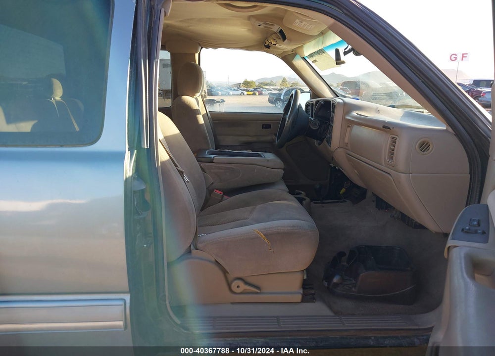 2003 CHEVROLET SILVERADO 1500 LS VIN: 2GCEK19T131229122