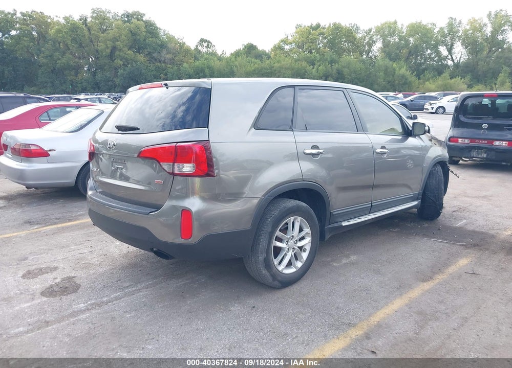 2014 KIA SORENTO LX VIN: 5XYKT3A66EG426412