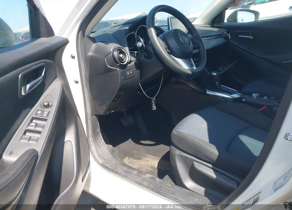 2016 SCION IA VIN: 3MYDLBZV9GY127849