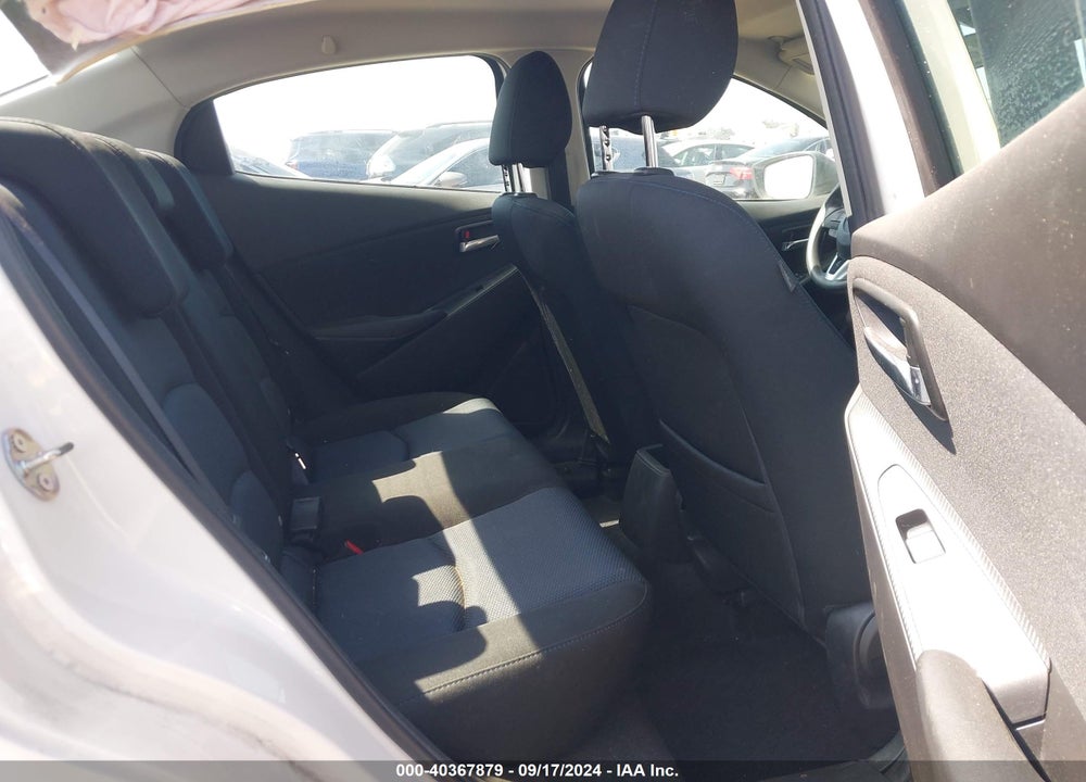 2016 SCION IA VIN: 3MYDLBZV9GY127849