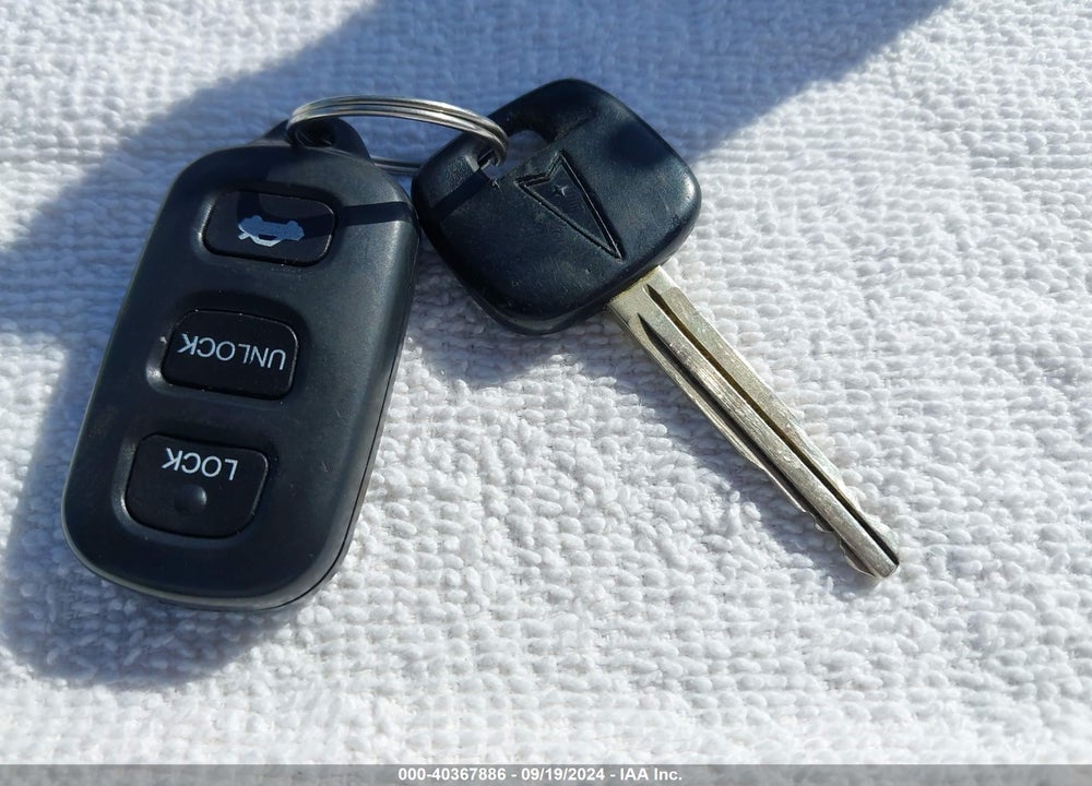 2005 PONTIAC VIBE VIN: 5Y2SL63825Z453589