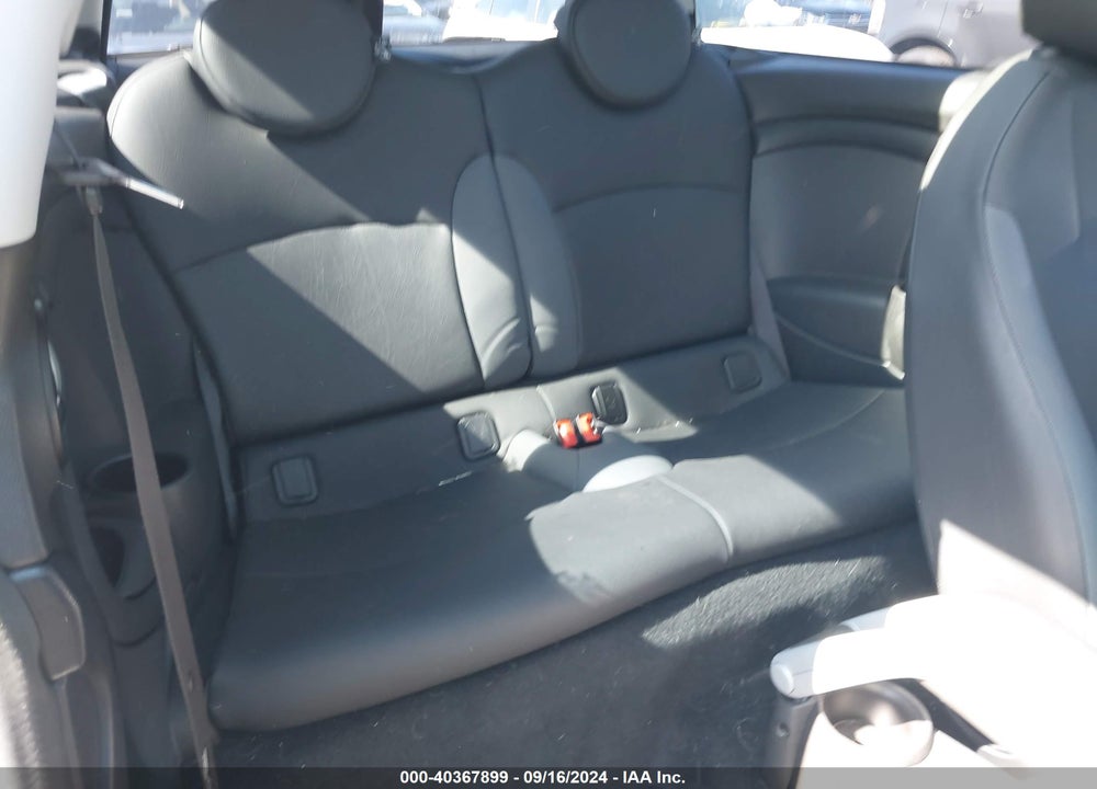 2010 MINI COOPER CLUBMAN VIN: WMWML3C54ATX37927