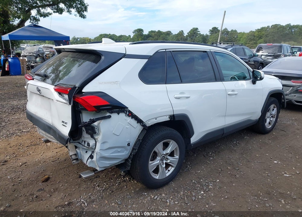 2020 TOYOTA RAV4 XLE VIN: 2T3P1RFV7LW098382