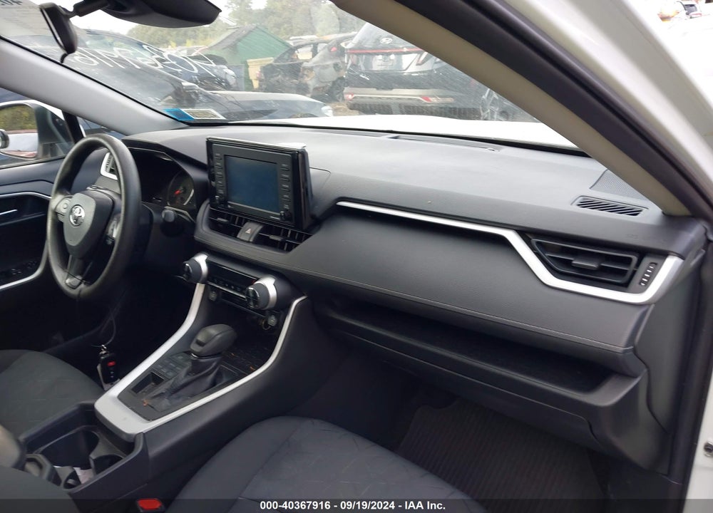 2020 TOYOTA RAV4 XLE VIN: 2T3P1RFV7LW098382