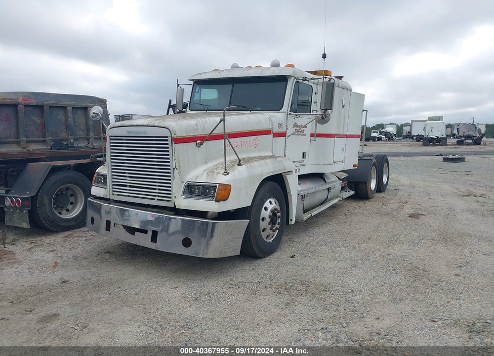 2000 FREIGHTLINER CONVENTIONAL FLD120 VIN: 1FUYDSEB8YLF41235