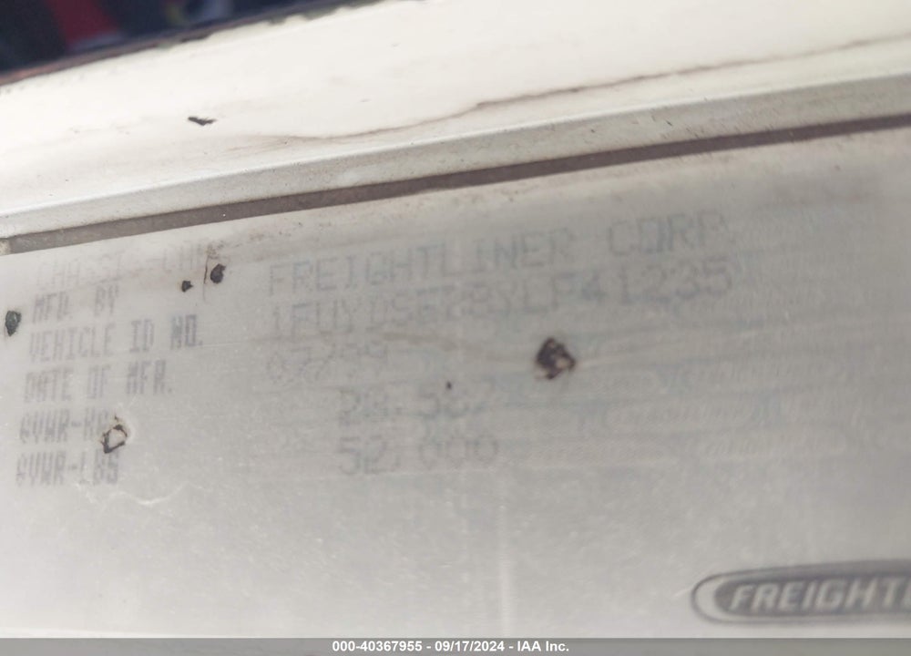 2000 FREIGHTLINER CONVENTIONAL FLD120 VIN: 1FUYDSEB8YLF41235