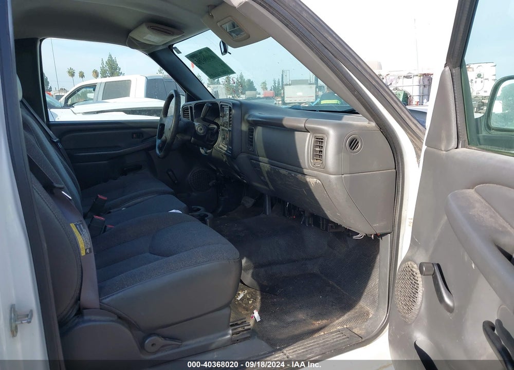 2007 CHEVROLET SILVERADO 2500HD CLASSIC WORK TRUCK VIN: 1GCHC24U27E116235