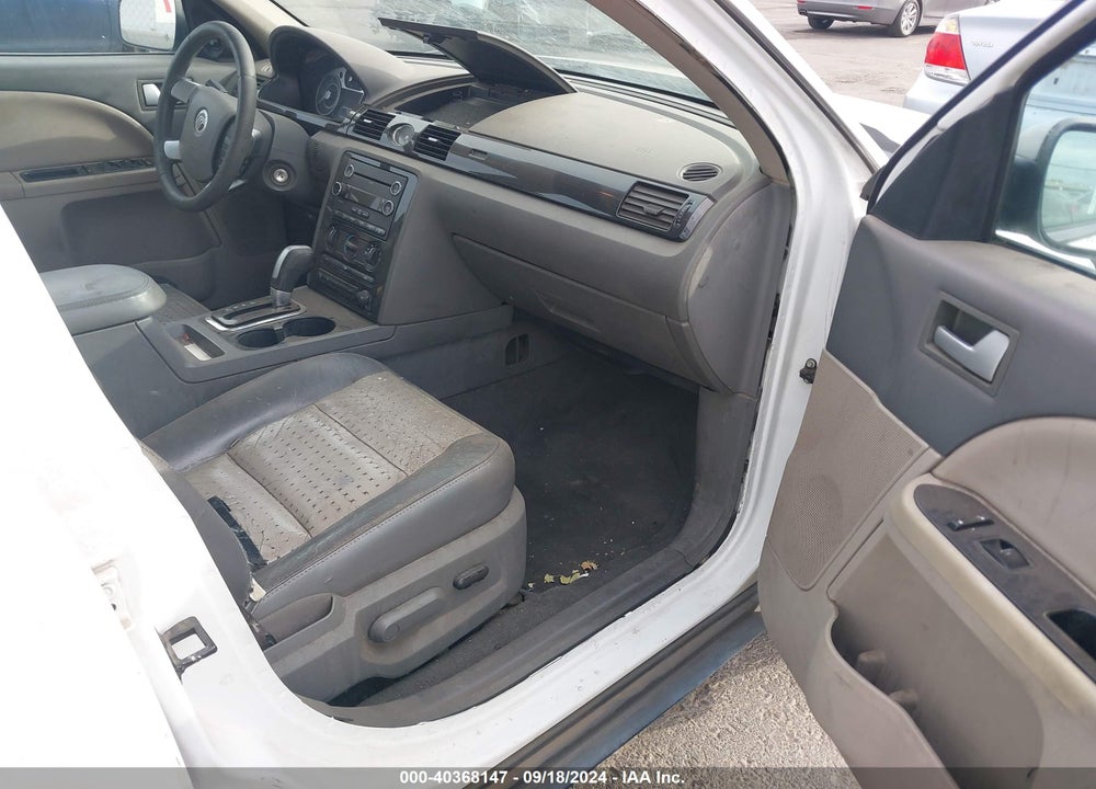 2008 MERCURY SABLE VIN: 1MEHM40W08G602398