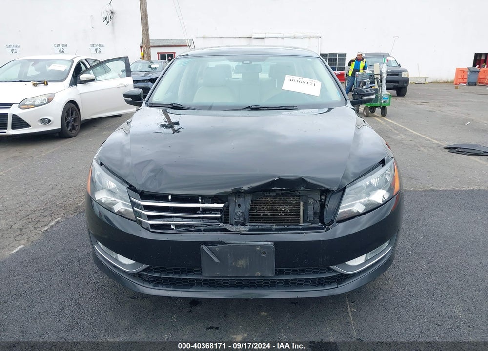 2015 VOLKSWAGEN PASSAT 2.0L TDI SE VIN: 1VWBV7A31FC117862