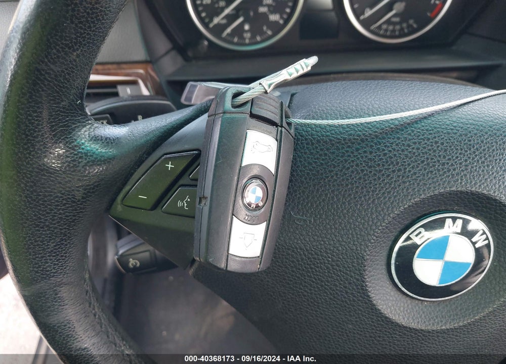 2008 BMW 528XI VIN: WBANV13518CZ52355