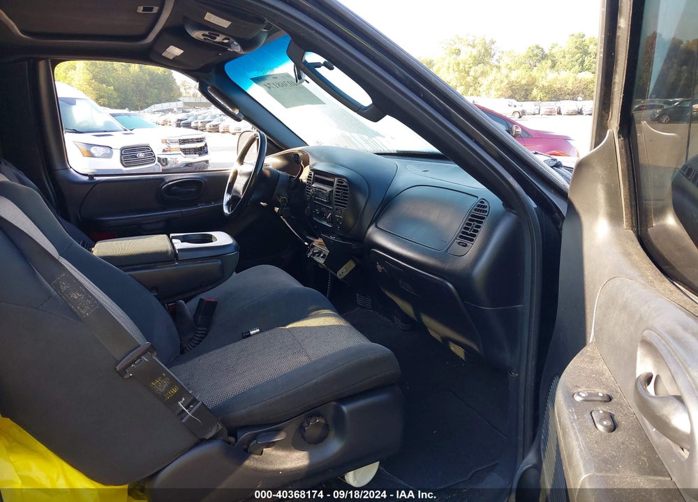2003 FORD F-150 LARIAT/XL/XLT VIN: 1FTRX18L03NB24140