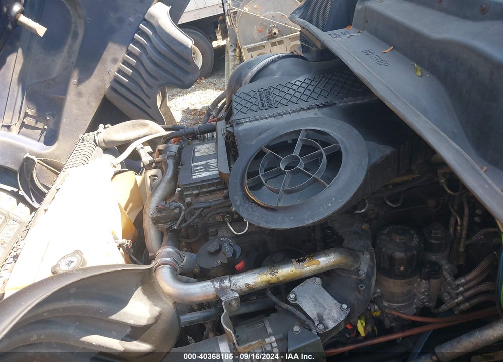 2011 FREIGHTLINER CASCADIA 125 VIN: 1FUJGLDR5BSAZ2039