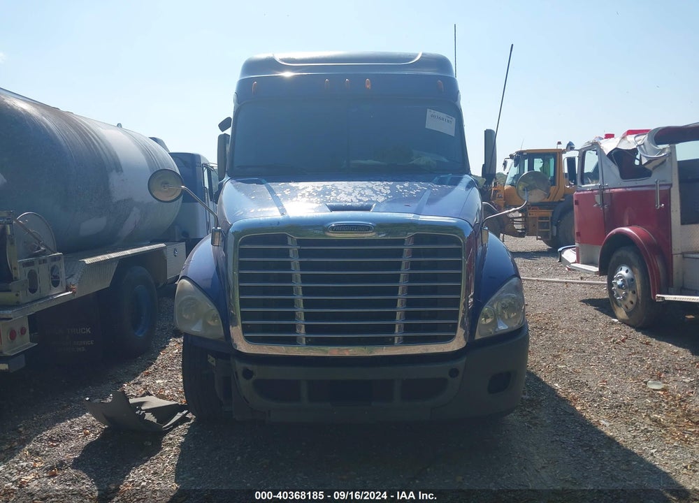 2011 FREIGHTLINER CASCADIA 125 VIN: 1FUJGLDR5BSAZ2039