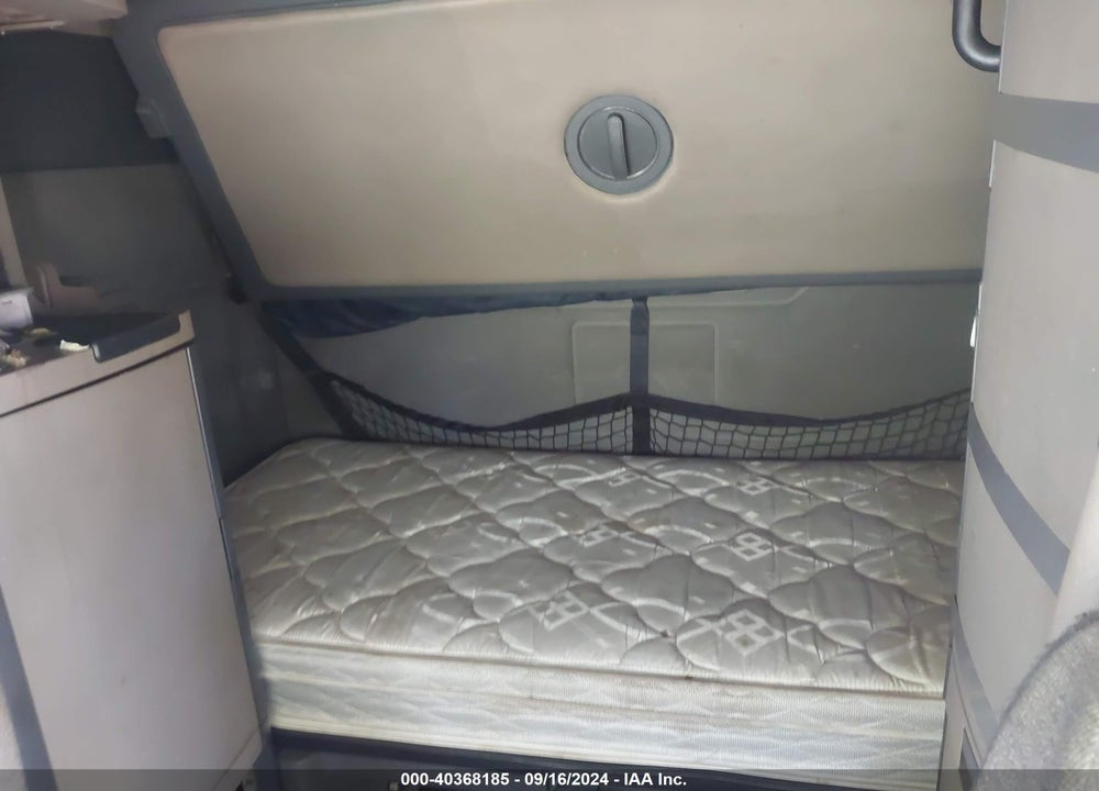 2011 FREIGHTLINER CASCADIA 125 VIN: 1FUJGLDR5BSAZ2039